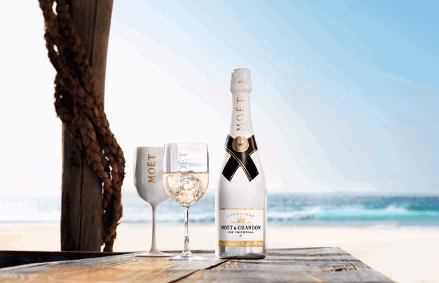 Vyhrajte luxusní dovolenou na Maledivách od Moët & Chandon Ice Impérial Vyhrajte luxusní dovolenou na Maledivách od Moët & Chandon Ice Impérial