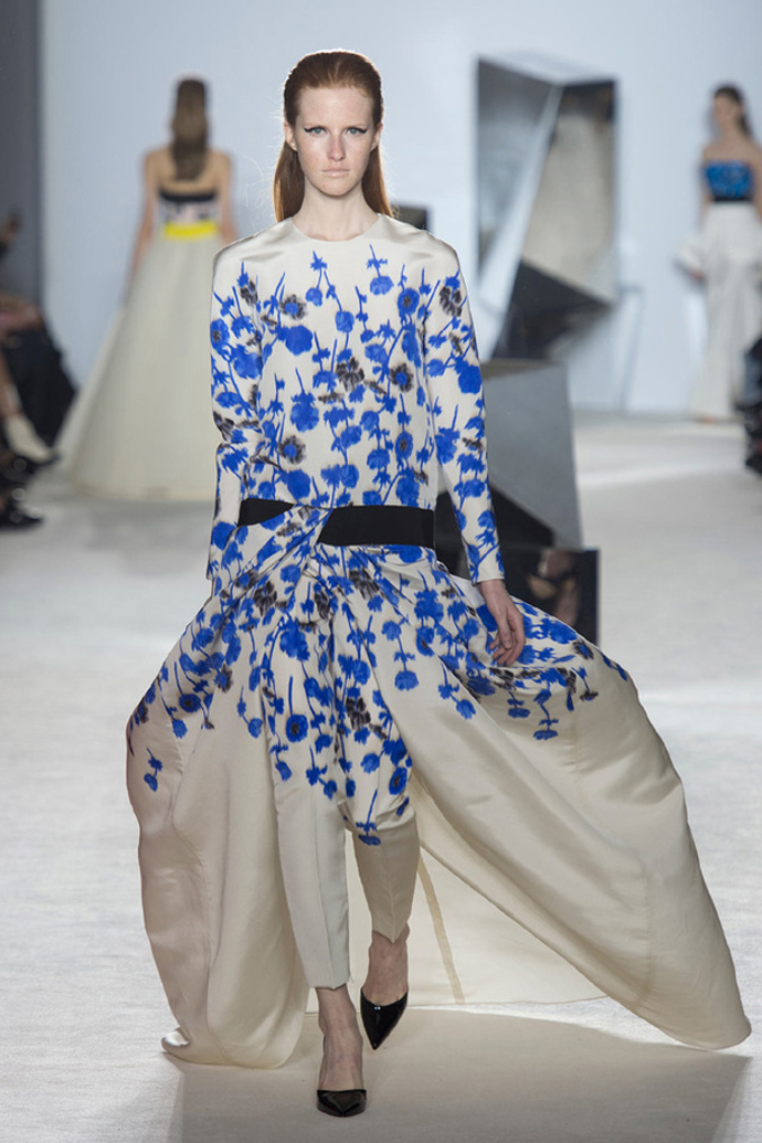 Haute couture fashion week s/s 2014: svatební šaty