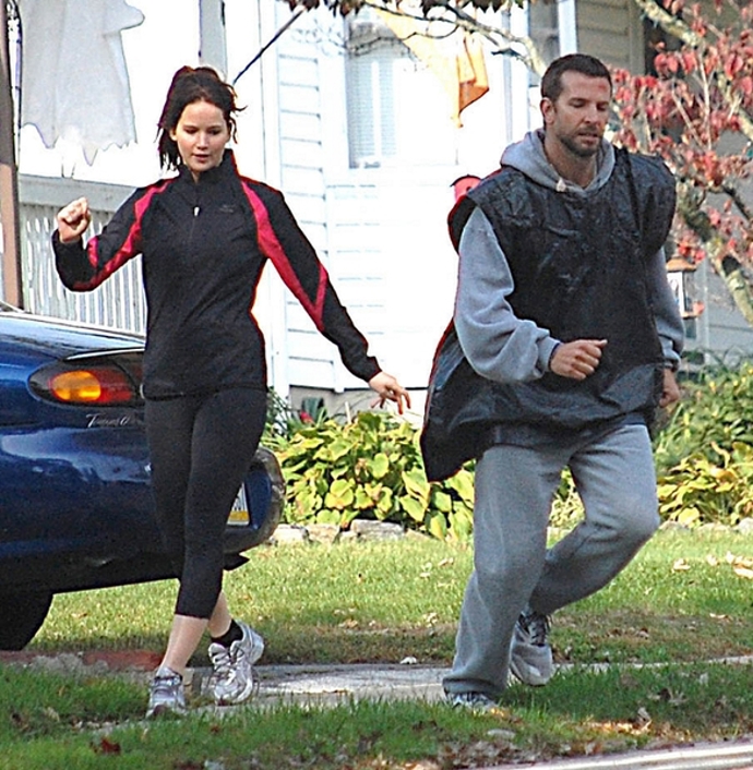 Jennifer Lawrence a Bradley Cooper ve filmu Terapie láskou