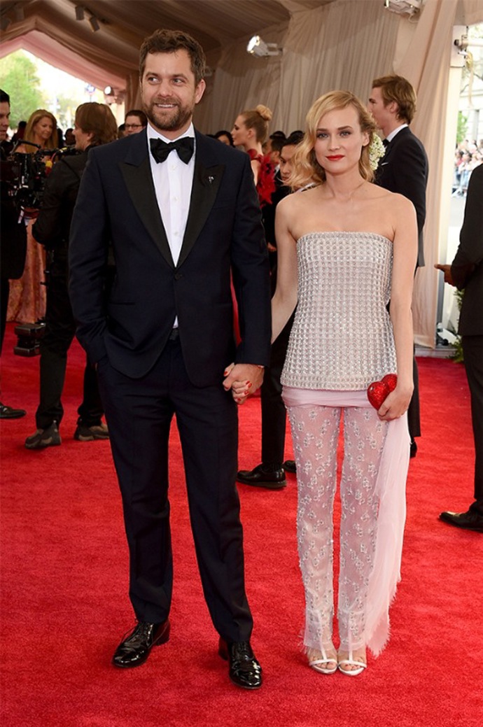 Diane Kruger ve večením outfitu od Chanelu