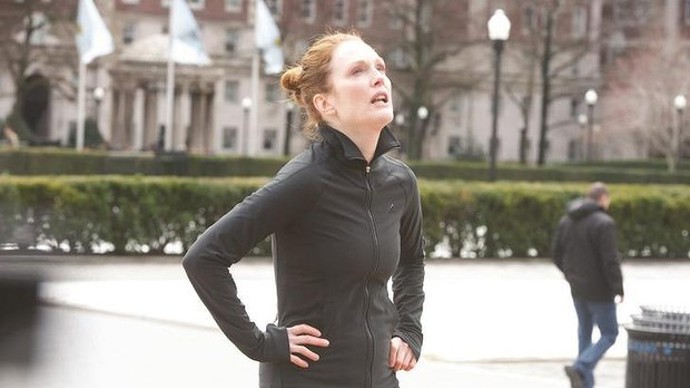 Julianne Moore ve filmu Pořád jsem to já