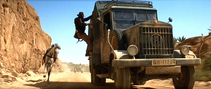 arabský plnokrevník, herec Harrison Ford, film Dobyvatelé ztracené archy, r. 1984