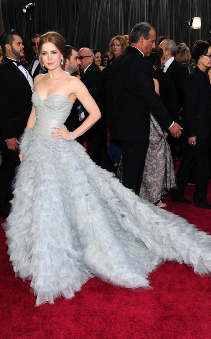 2013 - Amy Adams v šatech Oscar De La Renta