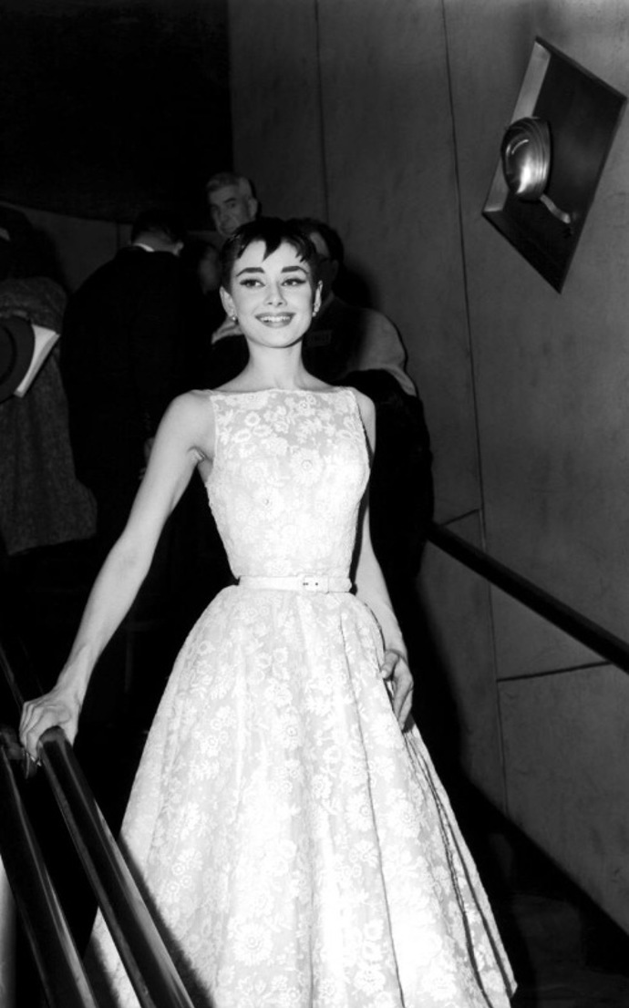 1953 - Audrey Hepburn v šatech Givenchy