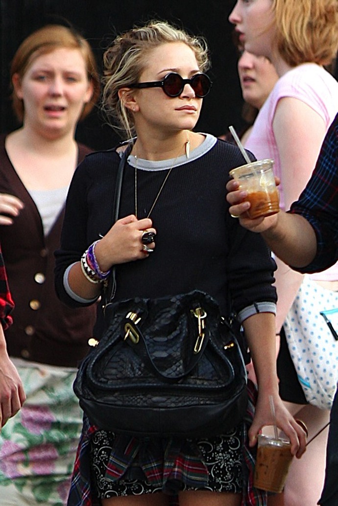 Miliony kabelek Mary-Kate a Ashley Olsenových