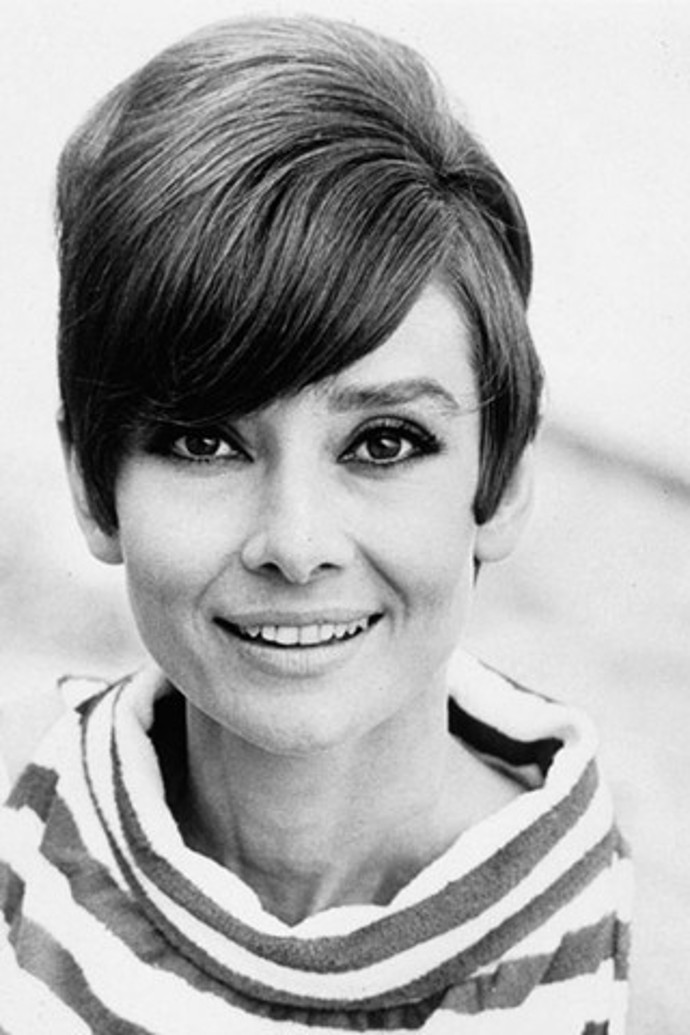 Slavné účesy slavné Audrey Hepburn