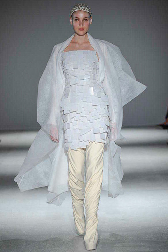 PFW: GARETH PUGH A/W 2014/15