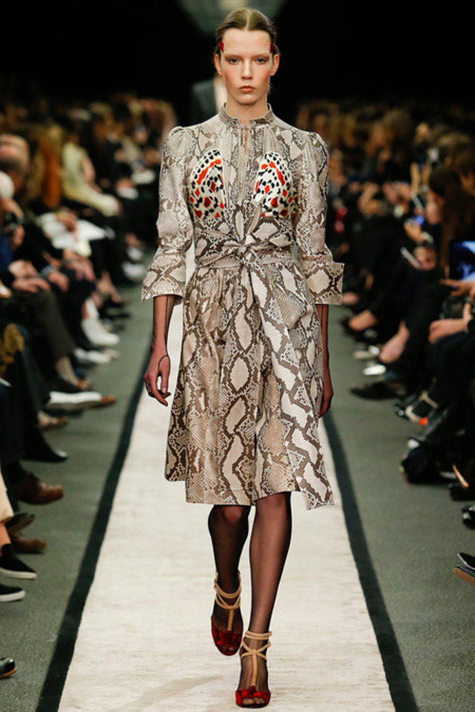PFW: CHRISTIAN DIOR, GIVENCHY A STELLA McCARTNEY