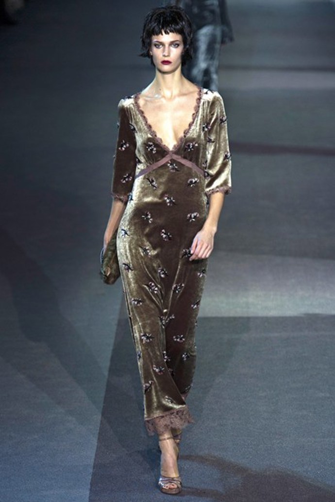 Šaty z kolekce Louis Vuitton podzim 2013