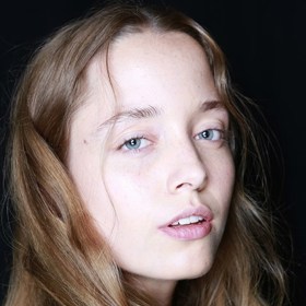 BEAUTY TREND: SYROVÁ KRÁSA