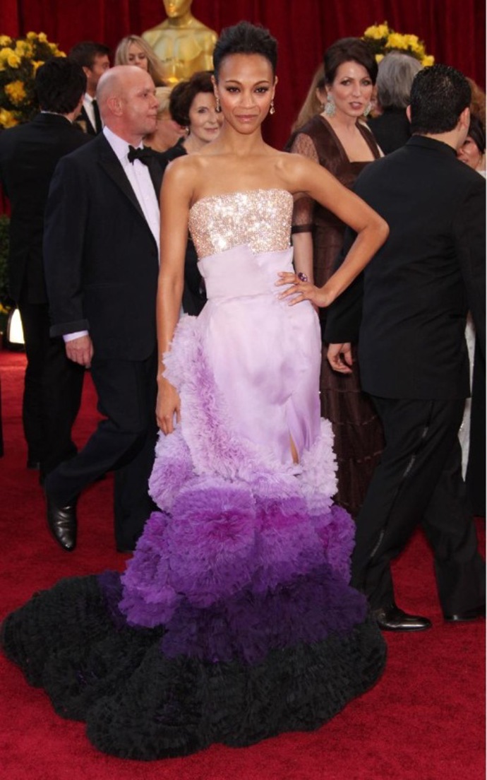 2010 - Zoe Saldana v šatech Givenchy