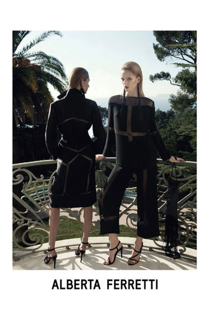 Alberta Ferretti – modelky: Janice Alida, Daria Strokous