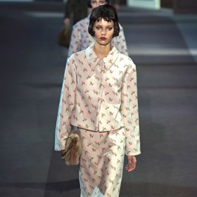 Šaty z kolekce Louis Vuitton podzim 2013 Šaty z kolekce Louis Vuitton podzim 2013