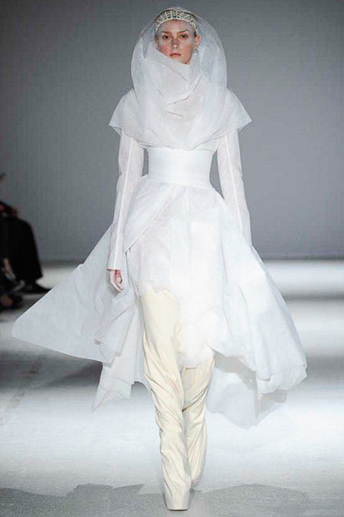 PFW: GARETH PUGH A/W 2014/15