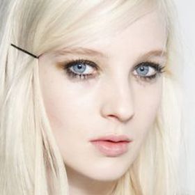 STUDENÁ BLOND STUDENÁ BLOND
