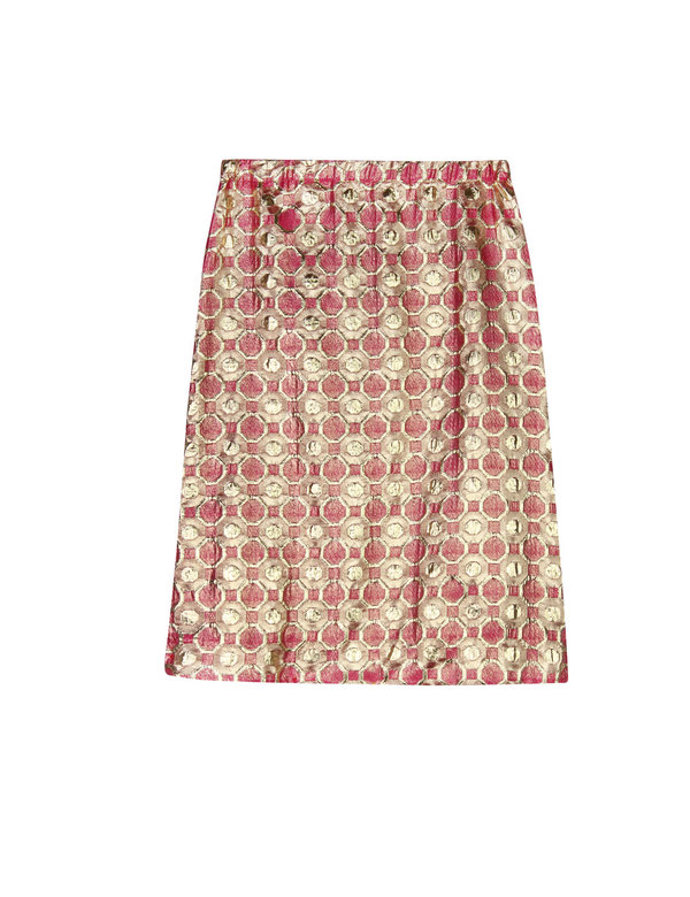 Trendy jaro? Jen v metalické sukni