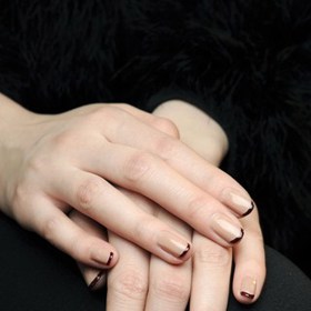 Zaměřeno na detail: Trendy nehty z přehlídkových mol