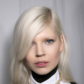 STUDENÁ BLOND STUDENÁ BLOND