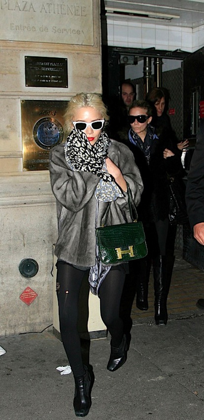 Miliony kabelek Mary-Kate a Ashley Olsenových
