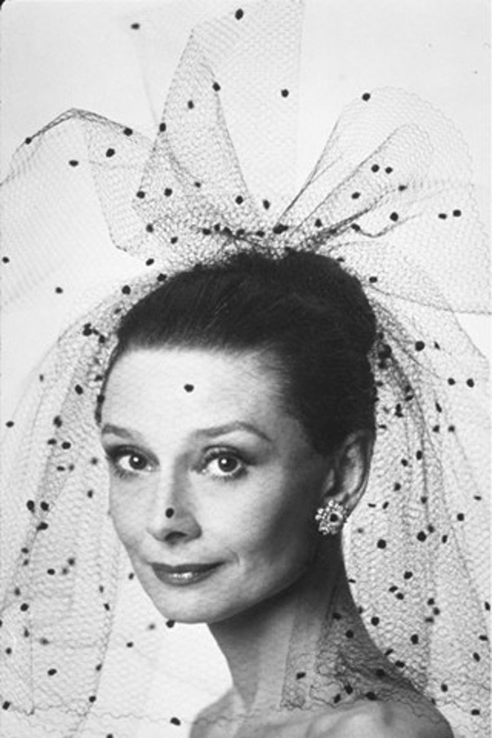 Slavné účesy slavné Audrey Hepburn
