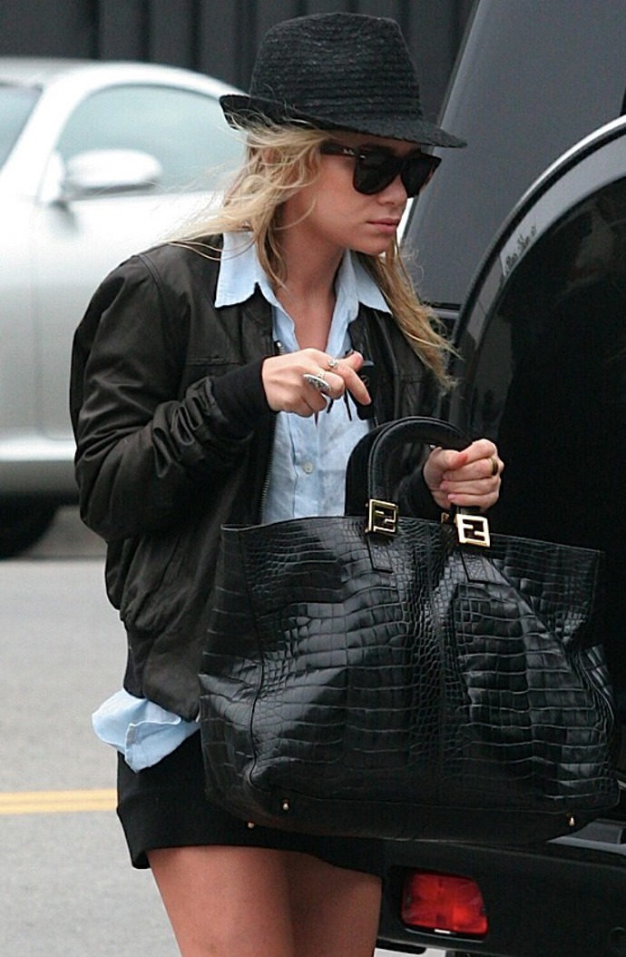 Miliony kabelek Mary-Kate a Ashley Olsenových
