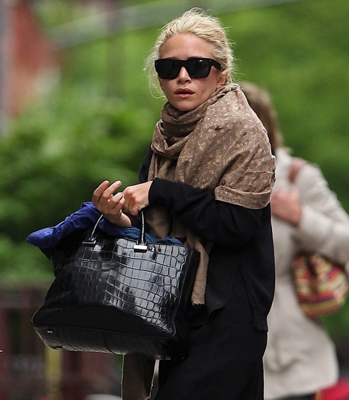 Miliony kabelek Mary-Kate a Ashley Olsenových