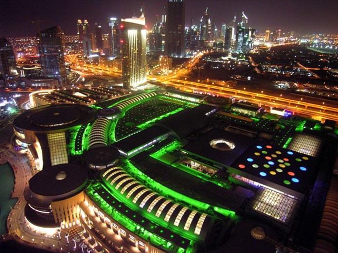 Noční Dubai