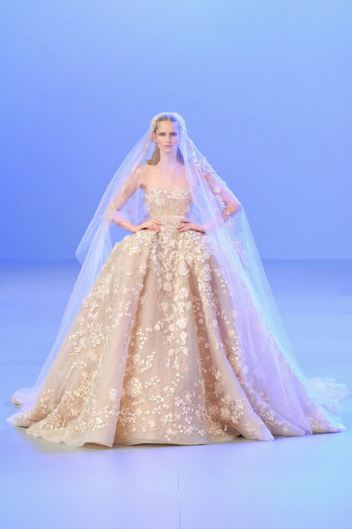 Haute couture fashion week s/s 2014: svatební šaty