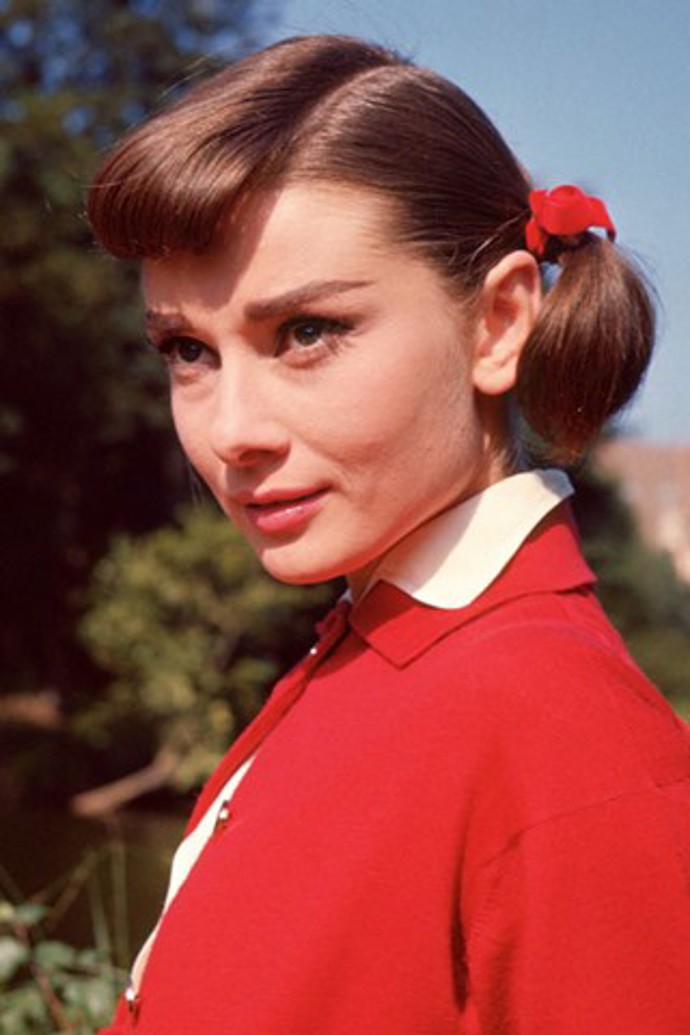 Slavné účesy slavné Audrey Hepburn