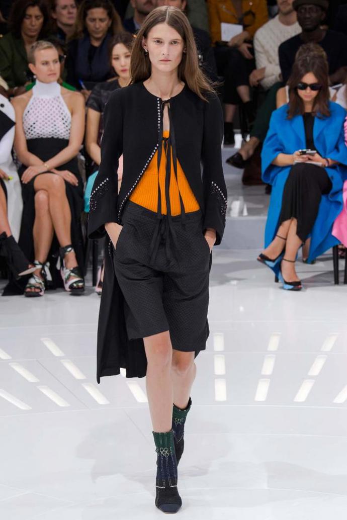 DIOR NA FASHION WEEKU: NÁVRAT DO BUDOUCNOSTI