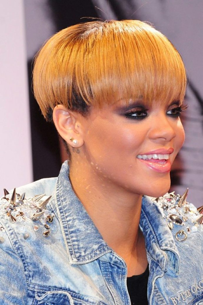 Chameleon Rihanna: Jaké účesy už zpěvačka vyzkoušela?
