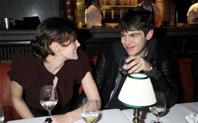 Keira Knightley se zasnoubila