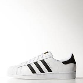 Na světlo světa se poprvé dostaly v roce 1969, v 70. letech je už nosilo 75% hráčů NBA. Paří mezi stálice značky Adidas a i dnes jsou oblíbenější a oblíbenější.  Ráda je nosí například Kylie Jenner nebo Rihanna. 