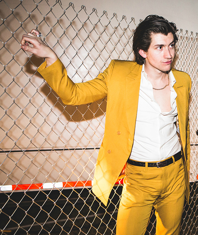 Alex Turner dostal nás i celý Berlín