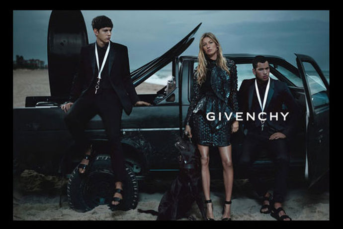 Givenchy – modelka: Gisele Bündchen