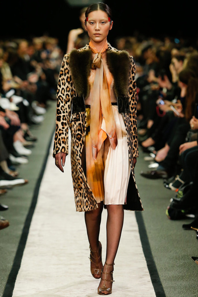 PFW: CHRISTIAN DIOR, GIVENCHY A STELLA McCARTNEY