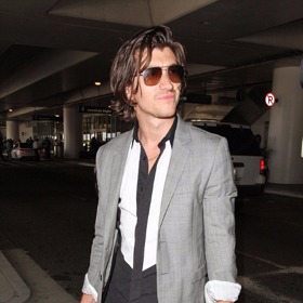 Alex Turner dostal nás i celý Berlín Alex Turner dostal nás i celý Berlín