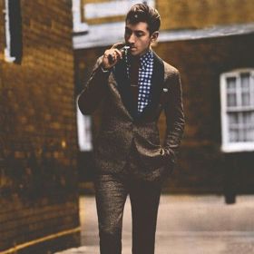 Alex Turner dostal nás i celý Berlín Alex Turner dostal nás i celý Berlín