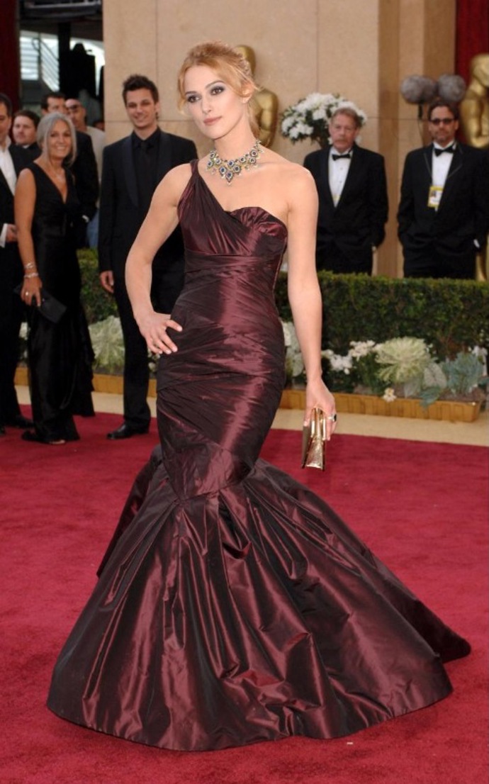 2006 - Keira Knightley v šatech Vera Wang