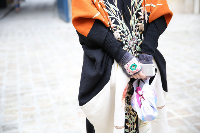 Haute couture v ulicích Paříže