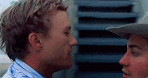 romantic-kisses-movies-celebrities-gifs-tumblr-brokeback-mountain romantic-kisses-movies-celebrities-gifs-tumblr-brokeback-mountain