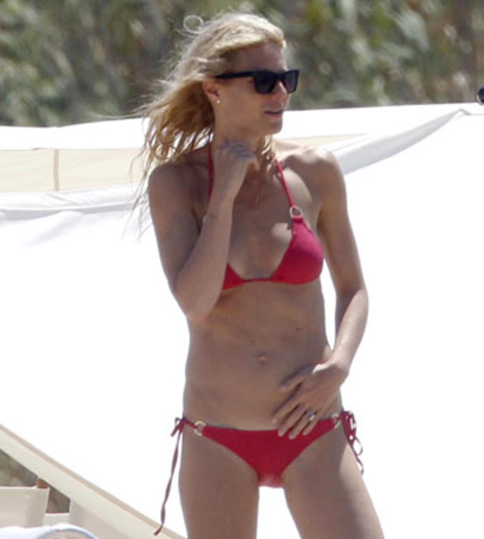 jak na tohle břicho postup naleznete na Goop.com, zdraví životní styl a trenérka Tracy Anderson