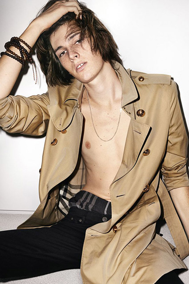 425 dylan brosnan burberry 121515 67d2e
