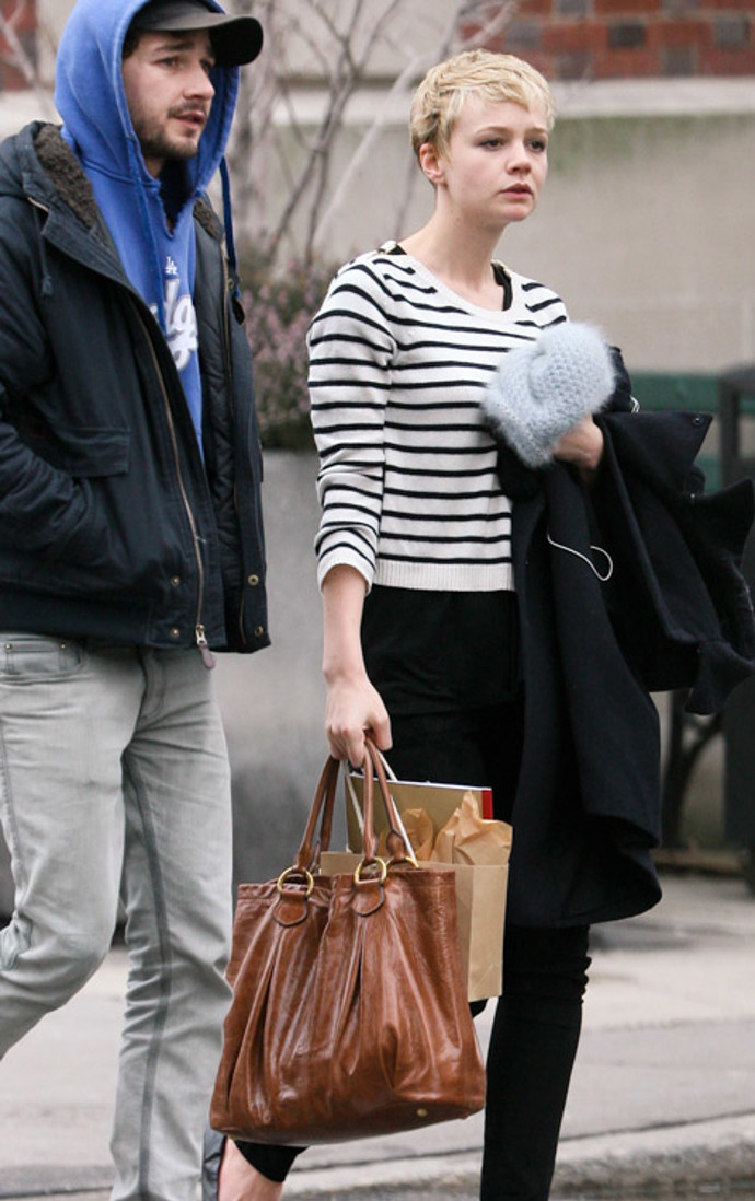 Sbírka kabelek Carey Mulligan