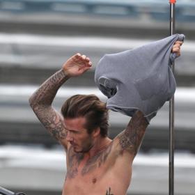 První fotky: David Beckham ve spodním prádle pro H&M