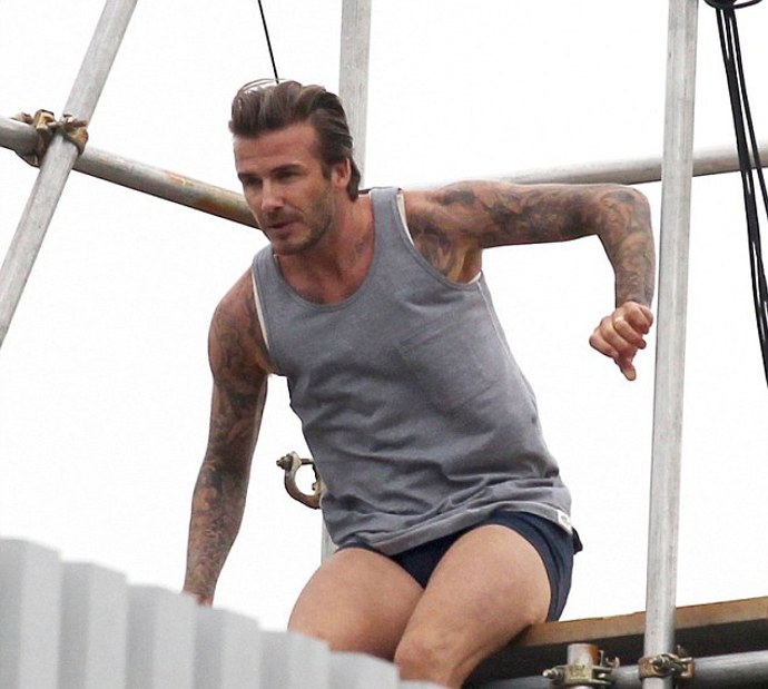 První fotky: David Beckham ve spodním prádle pro H&M