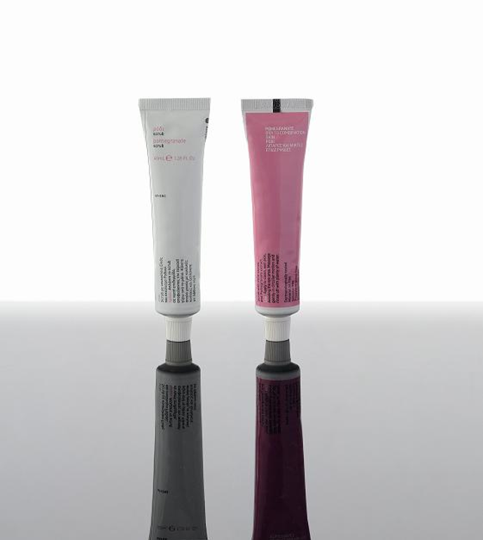 Korres Peeling pro mastnou pleť s granátovým jablkem, 16 ml za 215 Kč