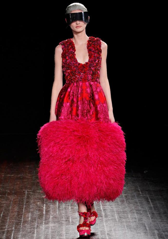 PFW podzim/zima 2012/13: něžná vize Alexandera McQueena