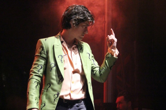 Alex Turner dostal nás i celý Berlín
