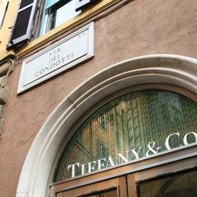 TIFFANY NOC V ŘÍMĚ
